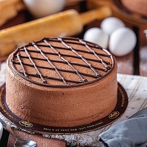 2.5lbs Chocolate Mousse Cake from Delizia