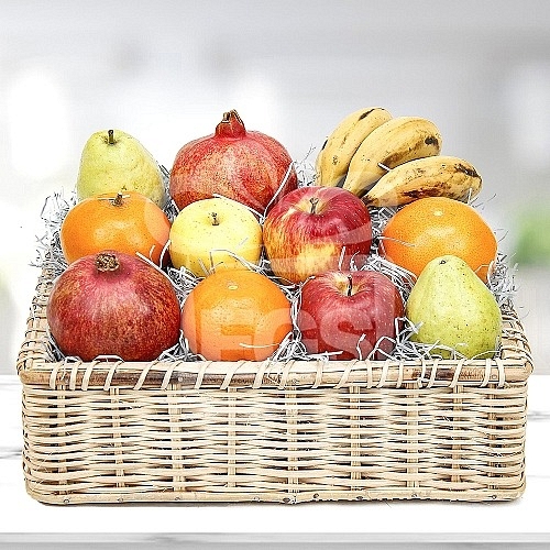  Small Fruit Basket delivery to Pakistan