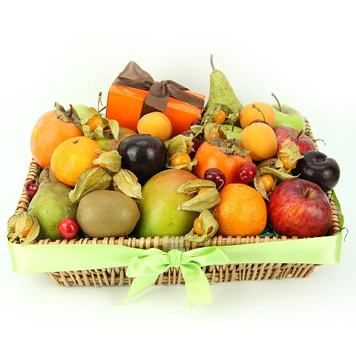 Chocolates 'n' Fruits Hamper delivery to UK [United Kingdom]